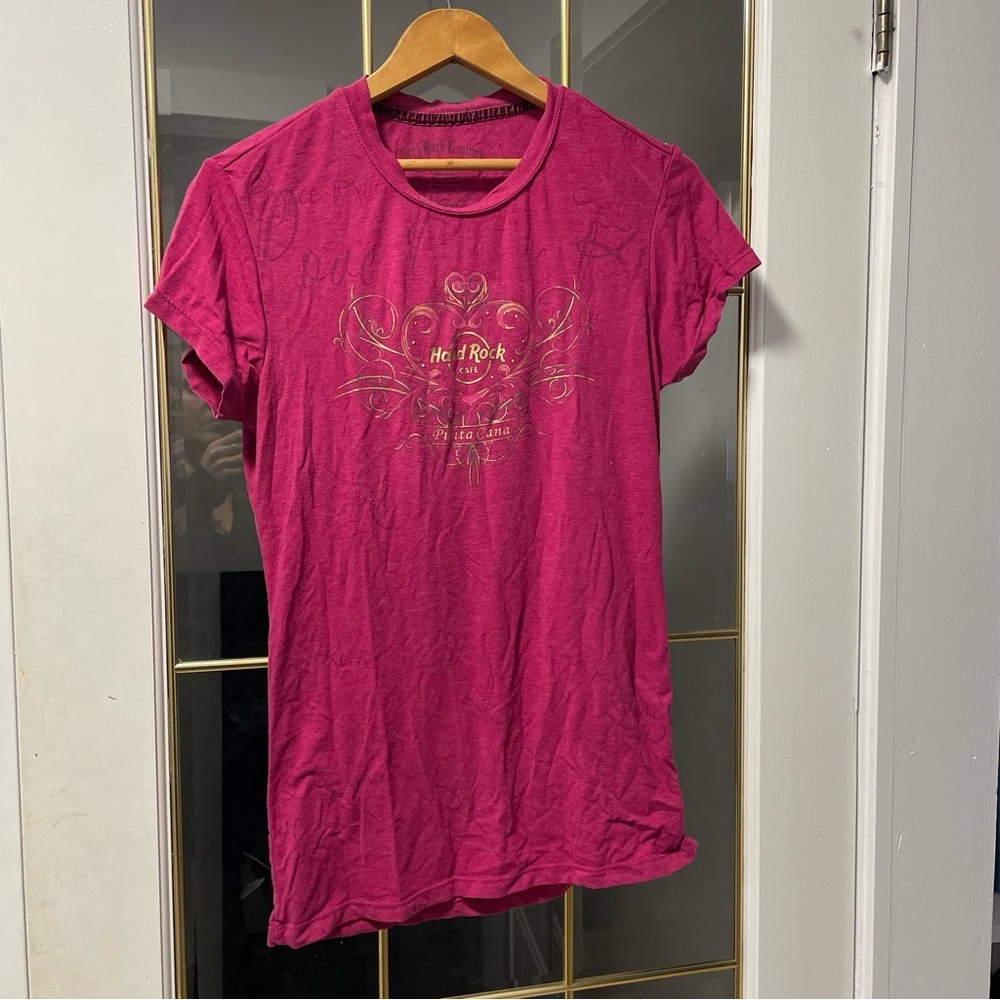 Hard Rock Punta Cana  Women's Fuchsia Tee with Gold Graphic medium